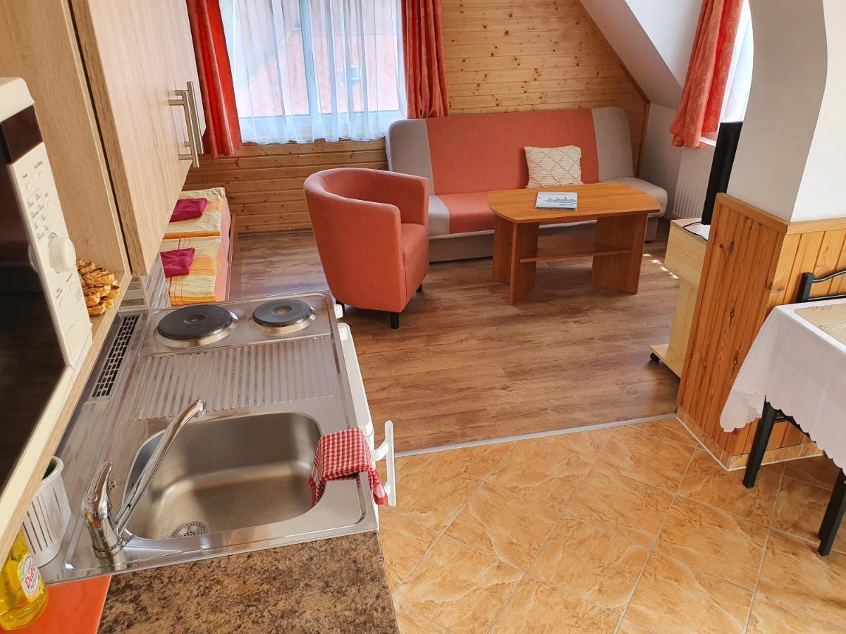 Laguna Apartmanhaz Heviz Exterior photo